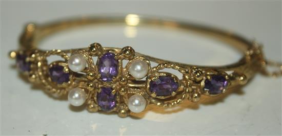 9ct gold seed pearl and amethyst shift bangle